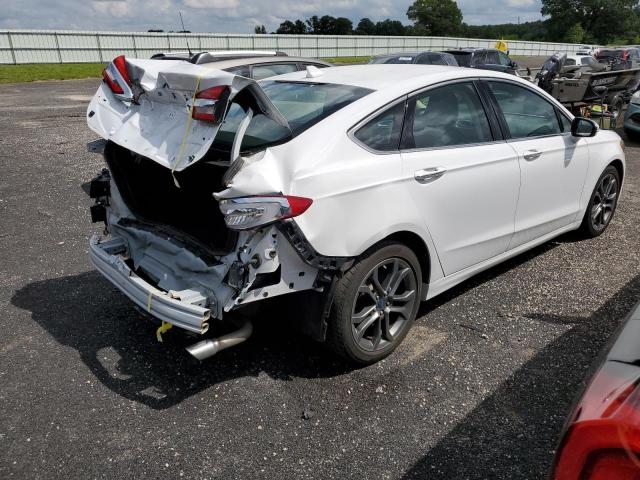 3FA6P0CD7KR183068 - 2019 FORD FUSION SEL  photo 4