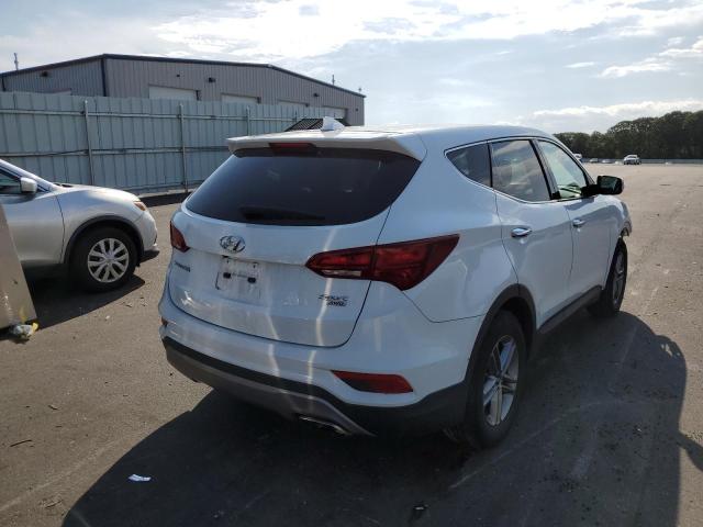 5NMZTDLB6HH003970 - 2017 HYUNDAI SANTA FE S WHITE photo 4