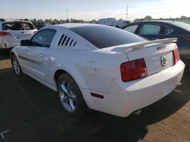1ZVHT82H285169993 - 2008 FORD MUSTANG GT WHITE photo 3