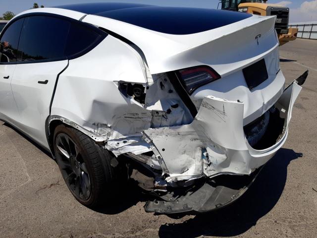 5YJYGDEE6LF037327 - 2020 TESLA MODEL Y أبيض صورة 9