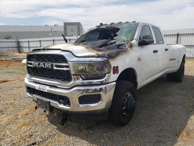 3C63RRGL4KG658658 - 2019 RAM 3500 TRADE WHITE photo 2