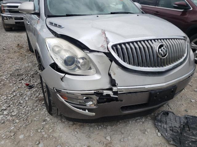 5GAKVCED6CJ372689 - 2012 BUICK ENCLAVE SILVER photo 9