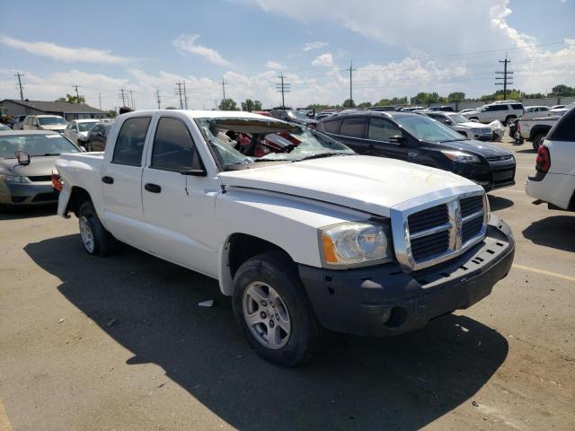 1D7HE48N35S153470 - 2005 DODGE DAKOTA QUA WHITE photo 1