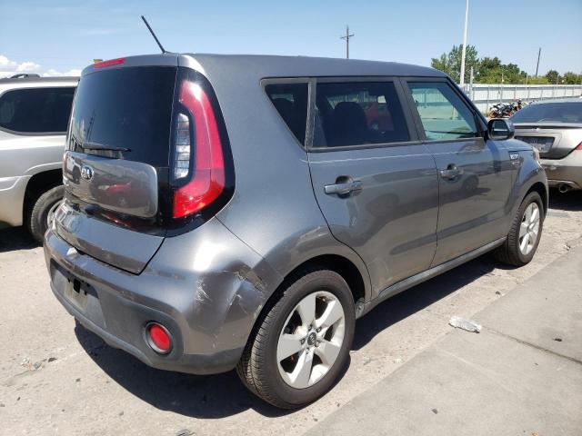 KNDJN2A22J7572892 - 2018 KIA SOUL GRAY photo 4