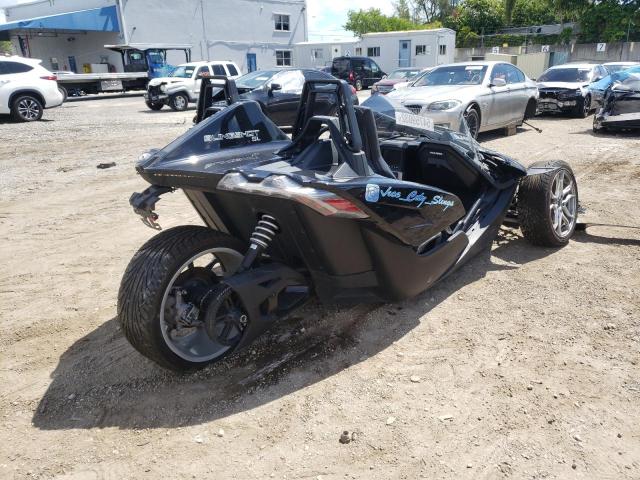 57XAAPHD9M8143707 - 2021 POLARIS SLINGSHOT BLUE photo 4