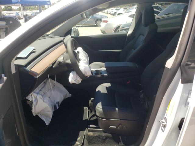 7SAYGDEE5NF481661 - 2022 TESLA MODEL Y Белый фото 5