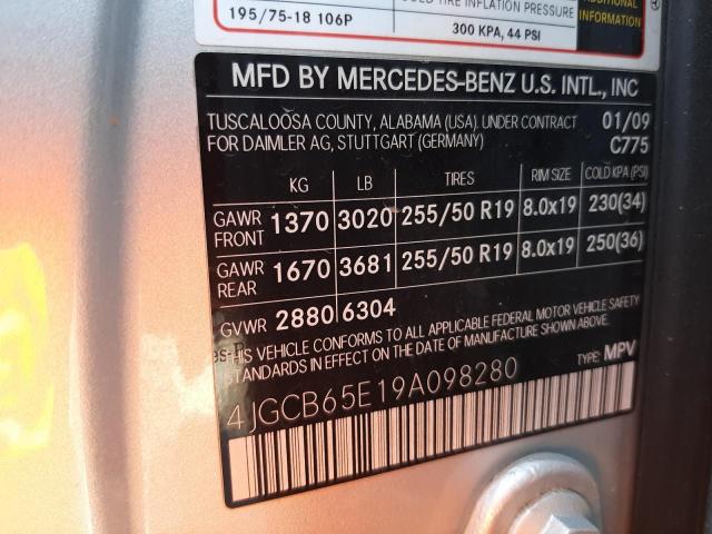 4JGCB65E19A098280 - 2009 MERCEDES-BENZ R 350 4MAT SILVER photo 10