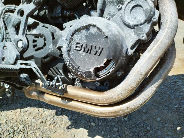 WB10B1109DZF84446 - 2013 BMW F700 GS SILVER photo 9