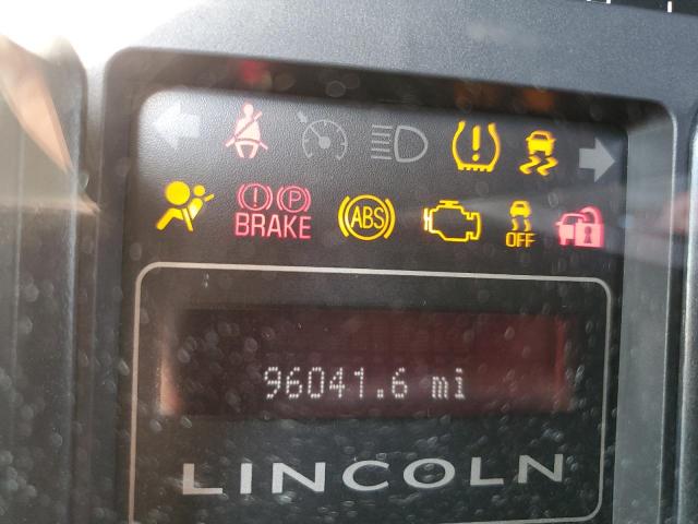 5LMJJ2J56DEL06046 - 2013 LINCOLN NAVIGATOR 红色 照片 8