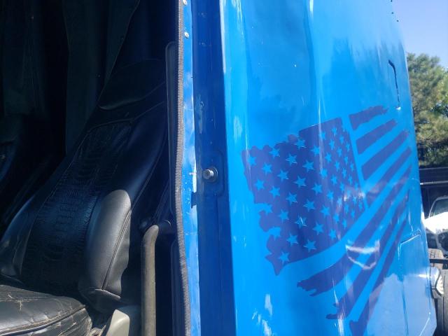 1FUJA6CG23LK21429 - 2003 FREIGHTLINER CONVENTION BLUE photo 10