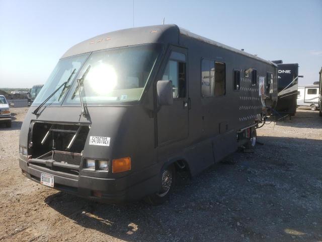 1GBKP37N4R3322387 - 1994 CHEVROLET MOTORHOME BLACK photo 2