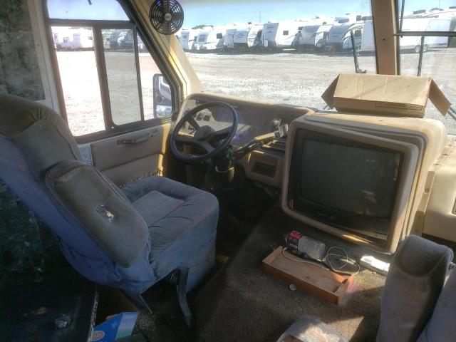 1GBKP37N4R3322387 - 1994 CHEVROLET MOTORHOME BLACK photo 5