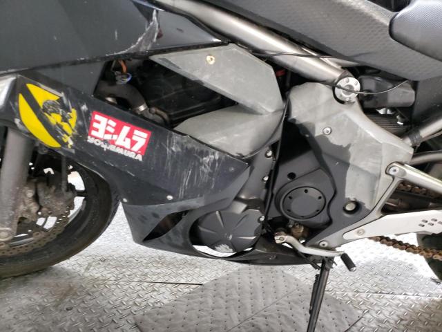 JKAEXEC1X9DA41628 - 2009 KAWASAKI EX650 C 黑色 照片 6