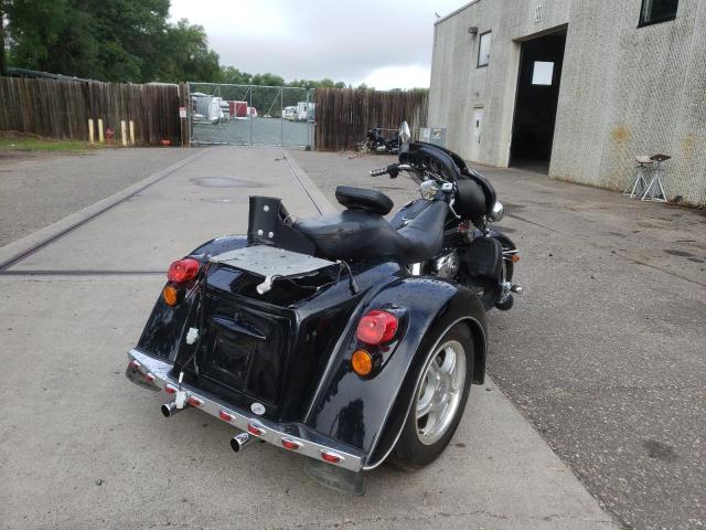 1HD1FC4167Y699653 - 2007 HARLEY-DAVIDSON FLHTCUI 黑色 照片 4