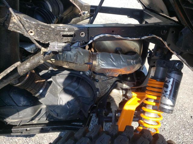 3JB1CAX45NK000394 - 2022 CAN-AM COMMANDER BLACK photo 7