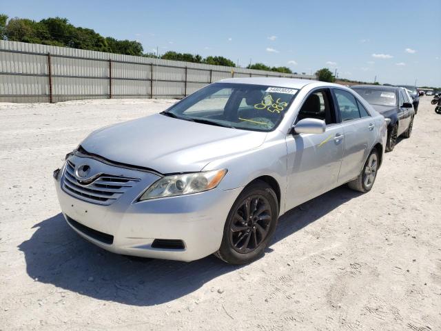 4T4BE46K17R007585 - 2007 TOYOTA CAMRY CE GRAY photo 2