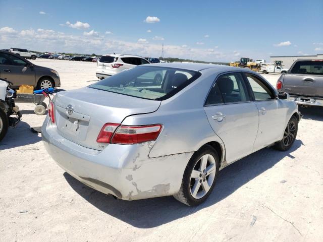 4T4BE46K17R007585 - 2007 TOYOTA CAMRY CE GRAY photo 4