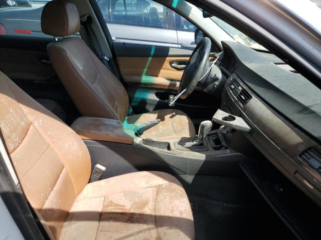 WBAPL33549A404888 - 2009 BMW 335 XI WHITE photo 5