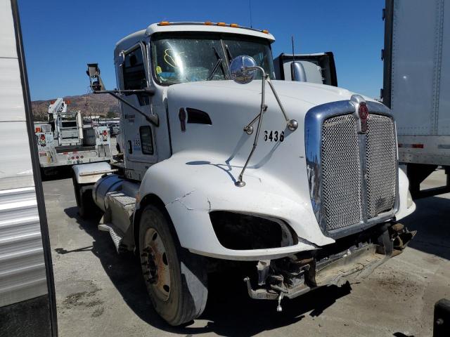 1XKAA48X9CJ307972 - 2012 KENWORTH CONSTRUCTI WHITE photo 1