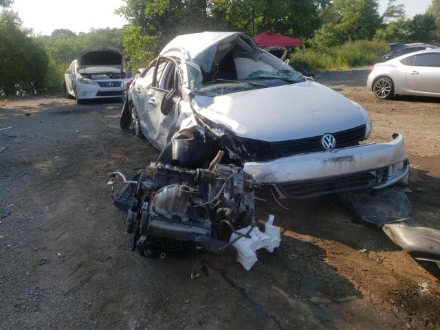 3VW2K7AJ3EM255150 - 2014 VOLKSWAGEN JETTA BASE 银色 照片 1