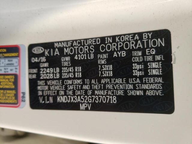 KNDJX3A52G7370718 - 2016 KIA SOUL WHITE photo 10