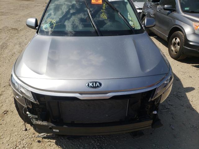 KNDEPCAA3M7181568 - 2021 KIA SELTOS LX SILVER photo 7