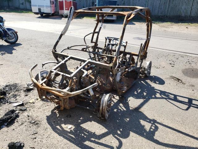 3JBKKCP14EJ000577 - 2014 CAN-AM COMMANDER BURN photo 2