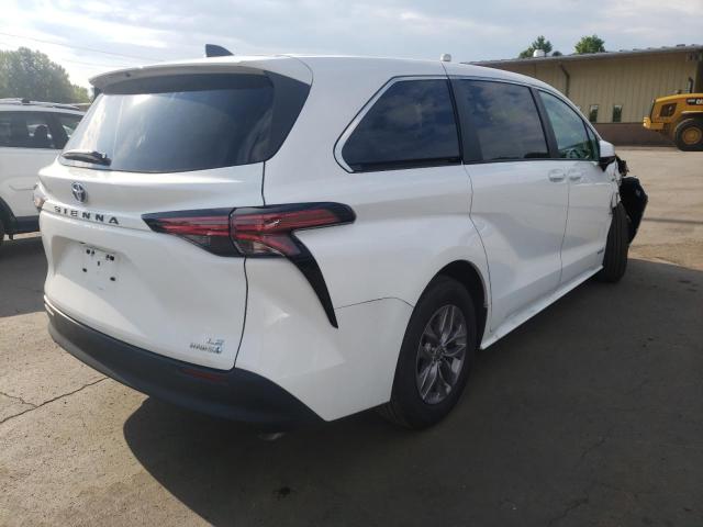 5TDKRKEC6MS065872 - 2021 TOYOTA SIENNA LE WHITE photo 4