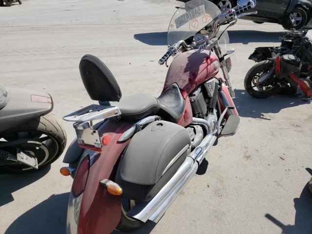 5VPCB16D653008862 - 2005 VICTORY MOTORCYCLES KINGPIN RED photo 4