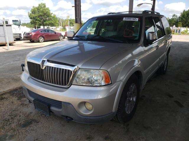 5LMFU28R84LJ35477 - 2004 LINCOLN NAVIGATOR 银色 照片 2