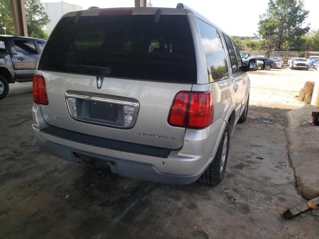 5LMFU28R84LJ35477 - 2004 LINCOLN NAVIGATOR 银色 照片 4