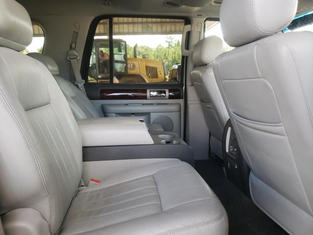 5LMFU28R84LJ35477 - 2004 LINCOLN NAVIGATOR 银色 照片 6