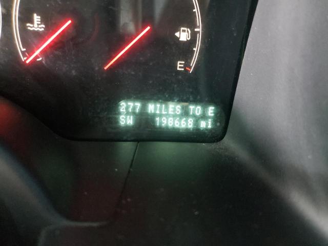 5LMFU28R84LJ35477 - 2004 LINCOLN NAVIGATOR 银色 照片 8