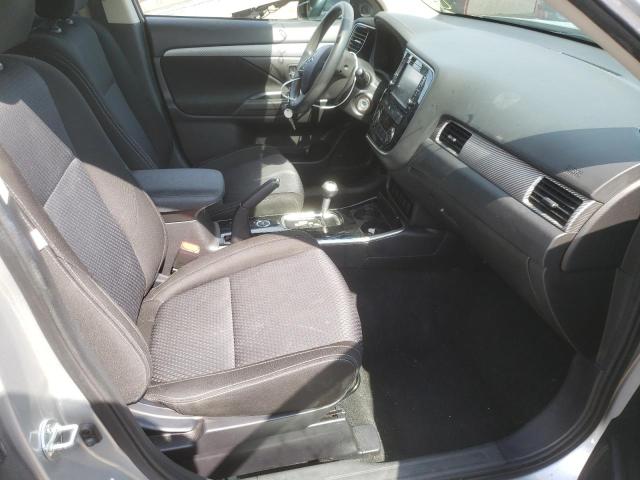 JA4AZ3A30JZ025072 - 2018 MITSUBISHI OUTLANDER SE  ფოტო 5
