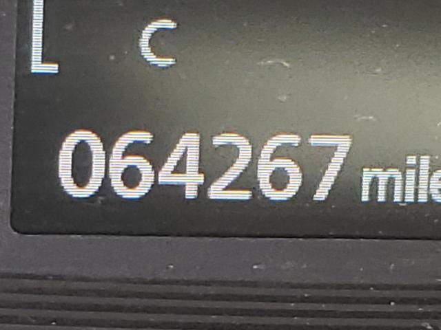 JA4AZ3A30JZ025072 - 2018 MITSUBISHI OUTLANDER SE  ფოტო 8