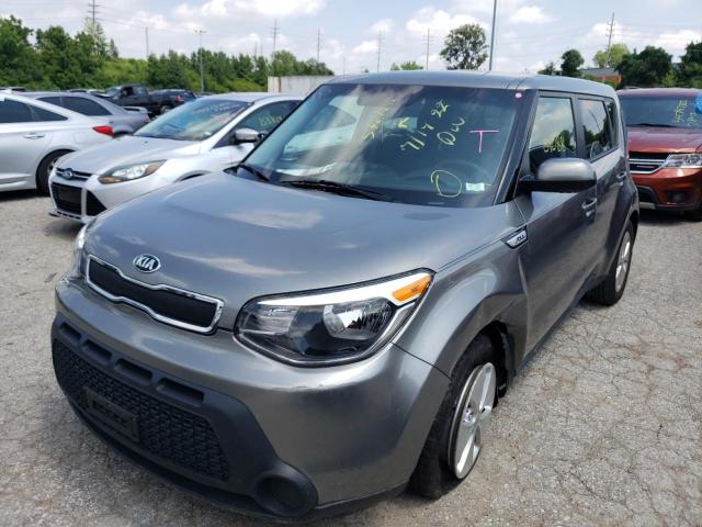 KNDJN2A23F7182262 - 2015 KIA SOUL GRAY photo 2