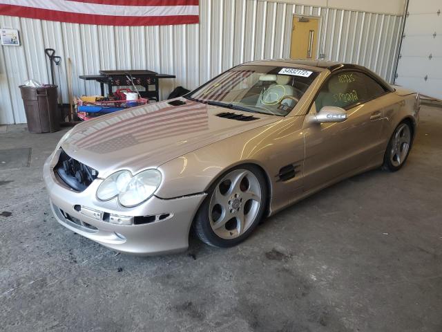 WDBSK75F53F024142 - 2003 MERCEDES-BENZ SL 500R BEIGE photo 2