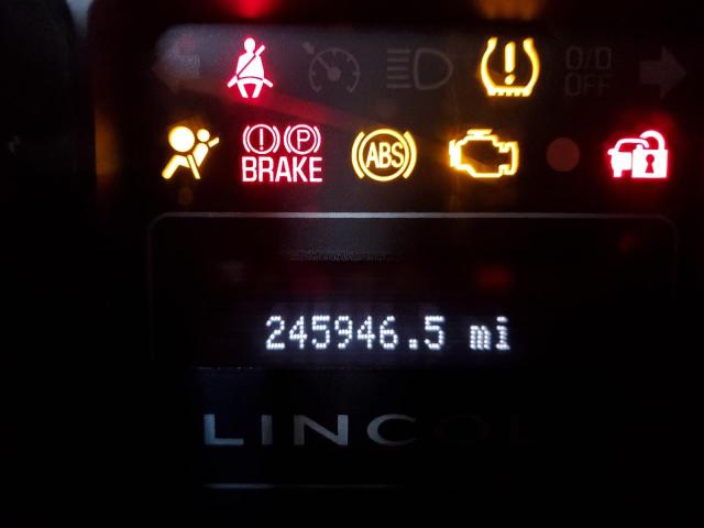 5LMFU28588LJ17189 - 2008 LINCOLN NAVIGATOR 红色 照片 8