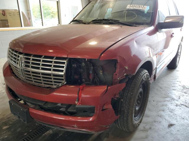 5LMFU28588LJ17189 - 2008 LINCOLN NAVIGATOR 红色 照片 9