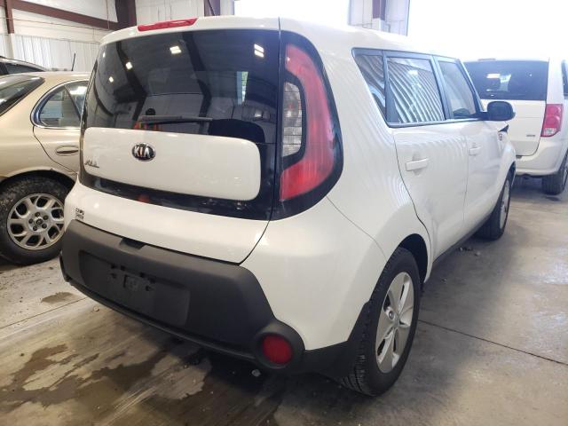 KNDJN2A21G7866907 - 2016 KIA SOUL WHITE photo 4