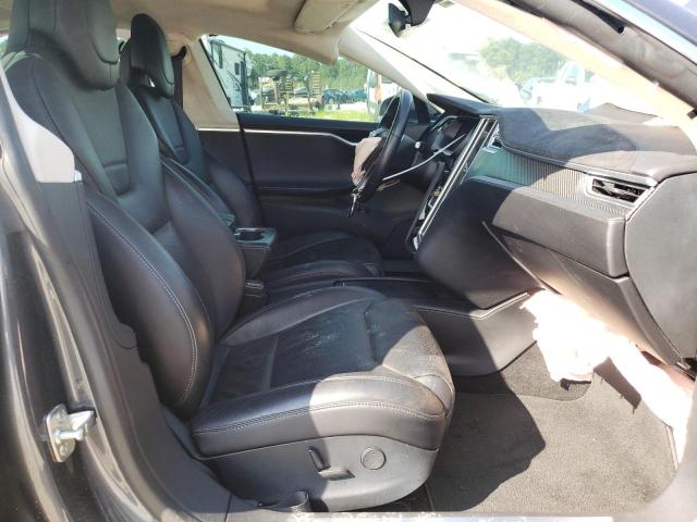 5YJSA1E29HF183711 - 2017 TESLA MODEL S Մոխրագույն լուսանկար 5