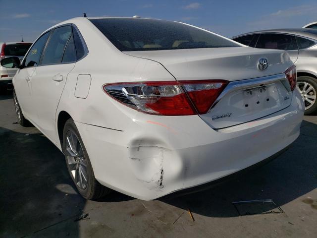 4T4BF1FK9FR468088 - 2015 TOYOTA CAMRY LE WHITE photo 3