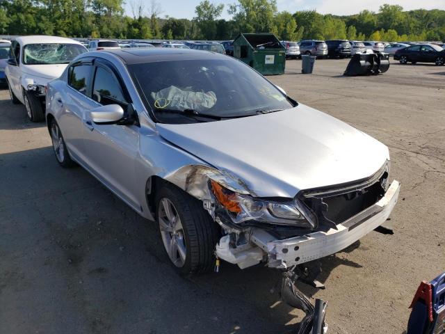 19VDE1F53DE004576 - 2013 ACURA ILX 20 PRE SILVER photo 1