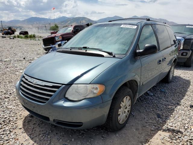 2A4GP44R67R167810 - 2007 CHRYSLER TOWN AND C GREEN photo 2