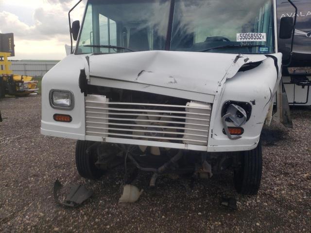 1F64F5KY3H0A15560 - 2017 FORD F59 WHITE photo 9