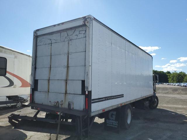 1GDJ7F1367F407982 - 2007 GMC T-SERIES F WHITE photo 4