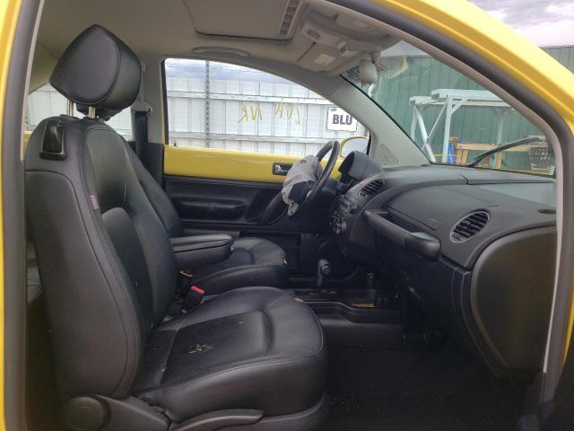 3VWRW3AG4AM020587 - 2010 VOLKSWAGEN NEW BEETLE 黄色 照片 5