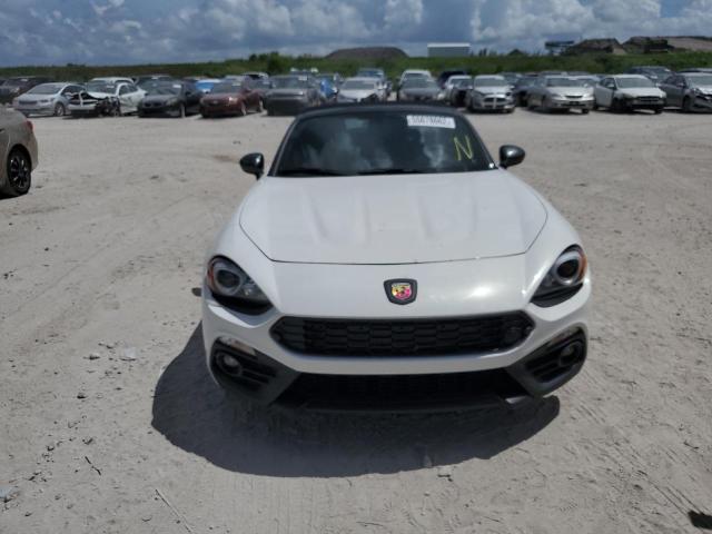 JC1NFAEK1H0125439 - 2017 FIAT 124 SPIDER WHITE photo 9