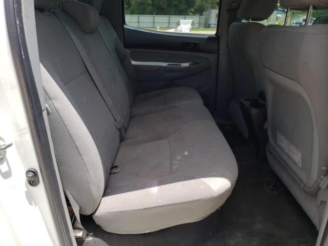 5TFJU4GN5FX086083 - 2015 TOYOTA TACOMA DOU WHITE photo 6