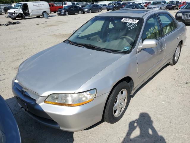 1HGCG1652WA040649 - 1998 HONDA ACCORD EX  photo 2